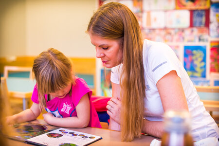 Výtvarná dílna - Hravá dílna - kouzlo Vánoc na papíře