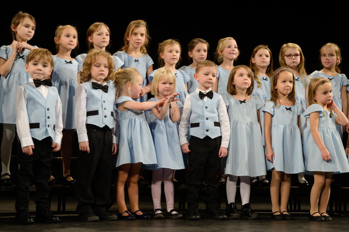 Jarní koncert Kuhnova dětského sboru - KHZ a AB 