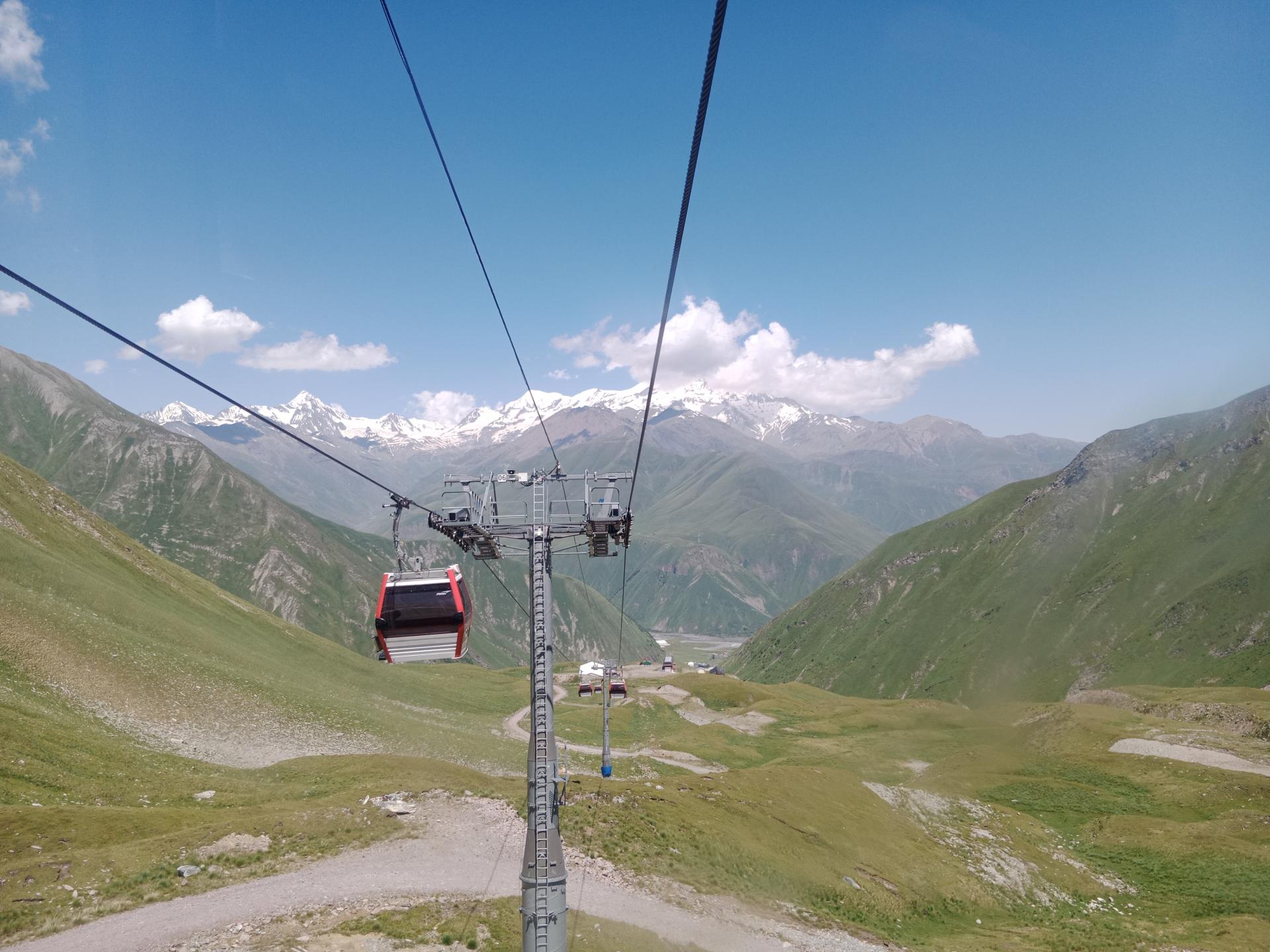 Gruzie od moře k pětitisícovkám