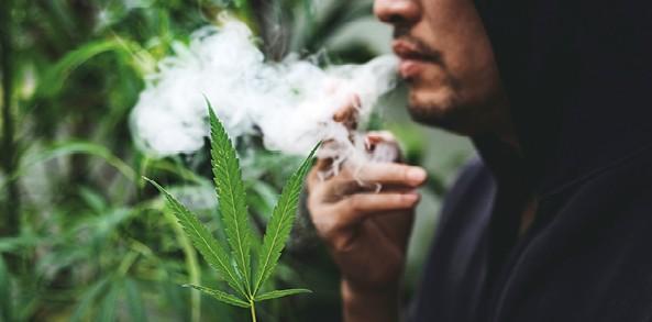 Rodič, dítě a drogová závislost: prevence, rizika, pomoc