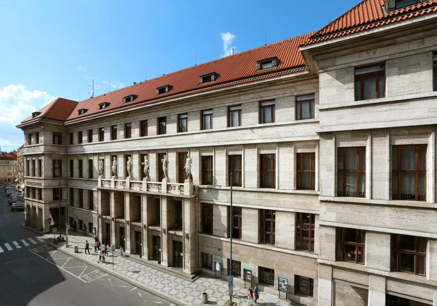 Listopad: mimořádné omezení služeb Ústřední knihovny