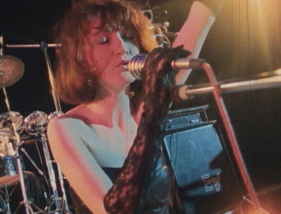 Bára Basiková